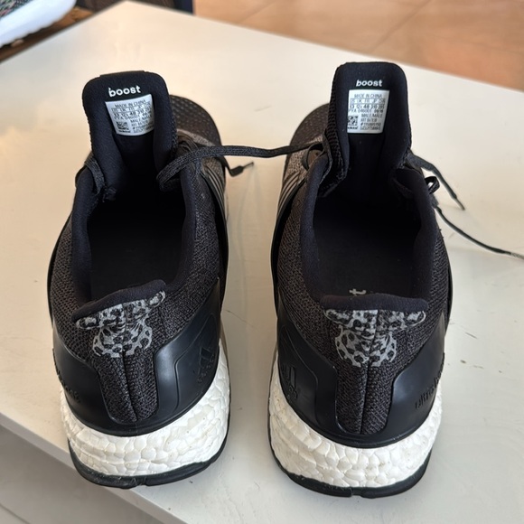 Adidas Ultra Boost ST (Mens, size 13) - Picture 3 of 4